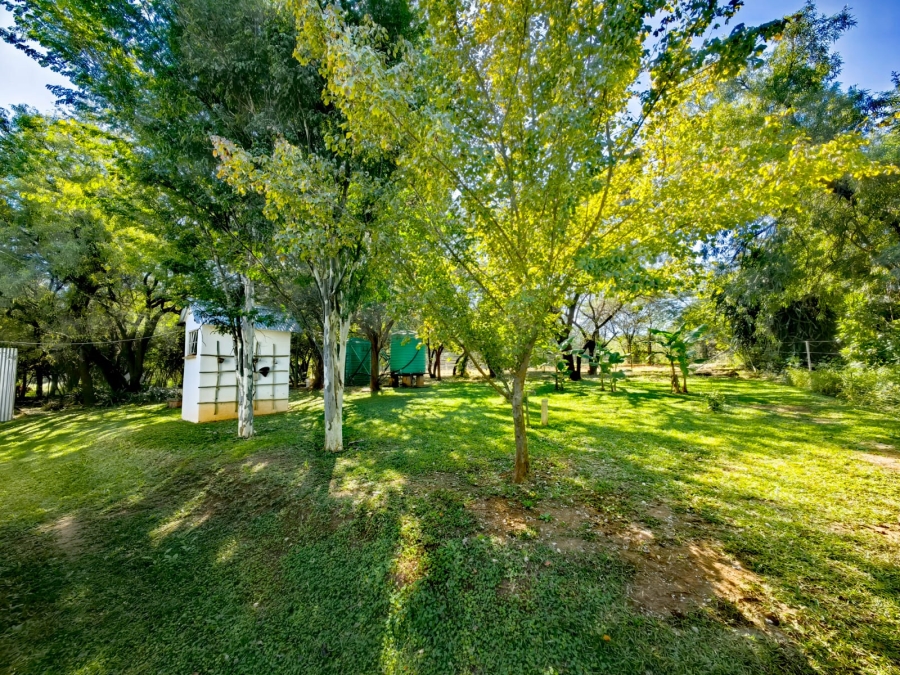 Commercial Property for Sale in Lindleyspoort North West